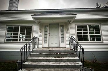 10 Signs Your Home Needs a Fresh Coat of Paint in Coquitlam